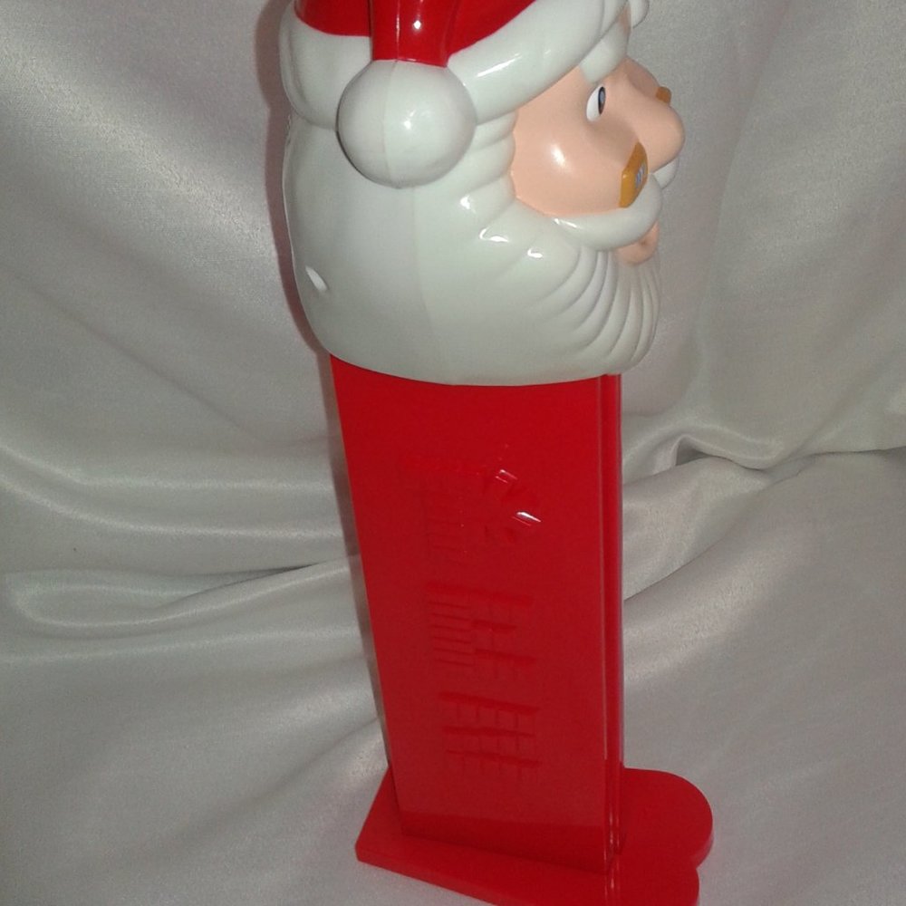 PEZ - Picture 3 of 5